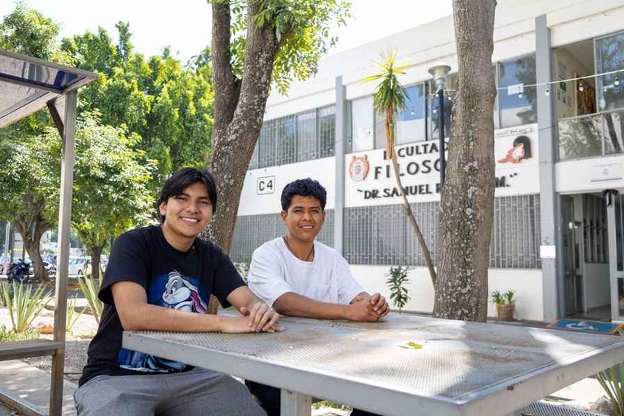UMSNH actualiza la Licenciatura en Filosofía con un modelo innovador y flexible UMSNH actualiza la Licenciatura en Filosofía con un modelo innovador y flexible