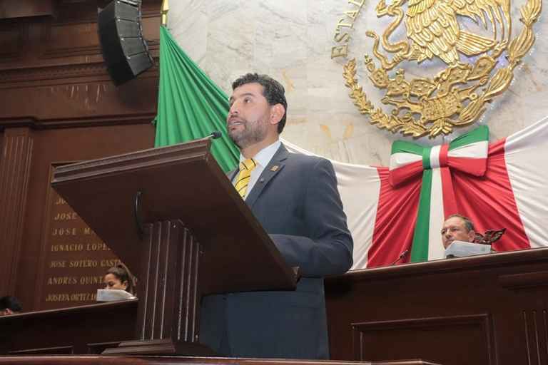 Octavio Ocampo propone protocolo estatal para proteger a las escuelas ante hechos de violencia Octavio Ocampo propone protocolo estatal para proteger a las escuelas ante hechos de violencia