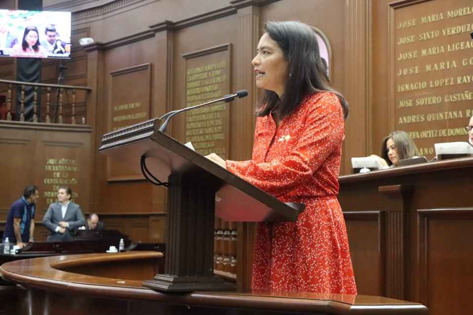 Propone diputada Erendira Isauro fortalecer apoyo municipal al sector artesanal en Michoacán Propone diputada Erendira Isauro fortalecer apoyo municipal al sector artesanal en Michoacán