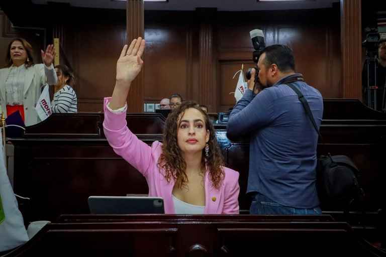 Para romper círculos de círculo de violencia, propone Sandra Arreola apoyo prioritario para huérfanos por violencia en Michoacán Para romper círculos de círculo de violencia, propone Sandra Arreola apoyo prioritario para huérfanos por violencia en Michoacán
