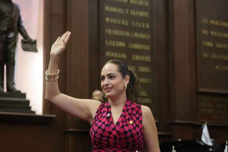 Celebra Sandra Arreola aprobación de “Ley Cazzu” en pro del bienestar infantil Celebra Sandra Arreola aprobación de “Ley Cazzu” en pro del bienestar infantil