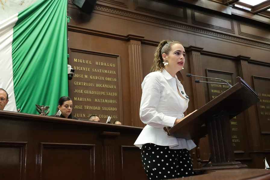 Presenta Sandra Arreola “Ley Monzón” para suspender patria potestad en casos de feminicidio Presenta Sandra Arreola “Ley Monzón” para suspender patria potestad en casos de feminicidio