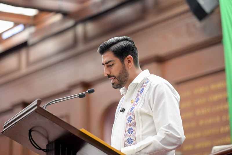 Poncho Chávez impulsa reforma electoral para garantizar alternancia de género en la gubernatura y fortalecer la representación municipal Poncho Chávez impulsa reforma electoral para garantizar alternancia de género en la gubernatura y fortalecer la representación municipal