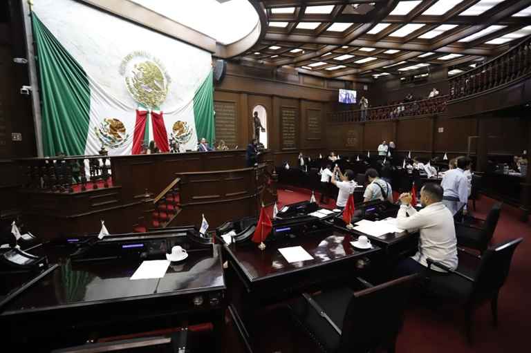 76 Legislatura actualiza Ley de los Jóvenes de Michoacán 76 Legislatura actualiza Ley de los Jóvenes de Michoacán