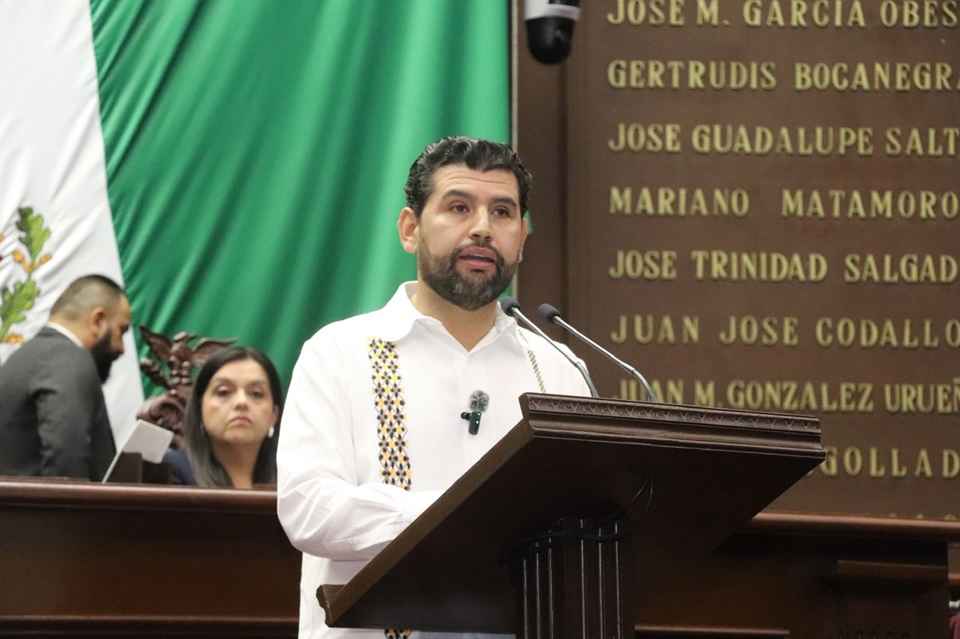 Octavio Ocampo plantea reforma para que las elecciones sean más claras y parejas Octavio Ocampo plantea reforma para que las elecciones sean más claras y parejas