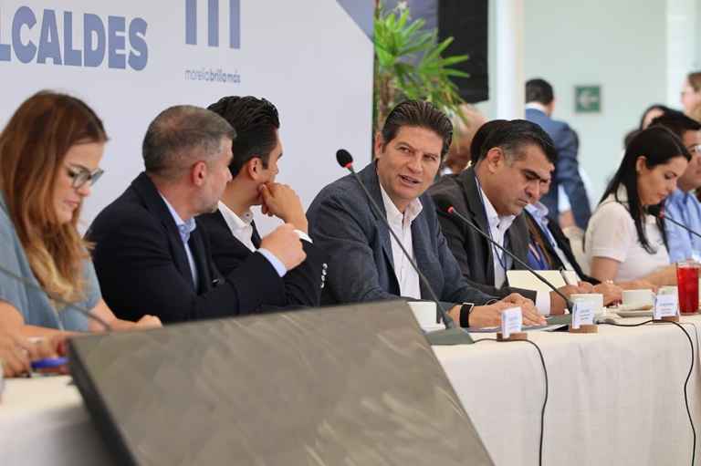 Comparte Alfonso Martínez buenas prácticas de Gobierno con alcaldes del país Comparte Alfonso Martínez buenas prácticas de Gobierno con alcaldes del país