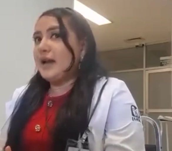 Química del IMSS-Bienestar exhiben carencias extremas en hospital de Huetamo Química del IMSS-Bienestar exhiben carencias extremas en hospital de Huetamo