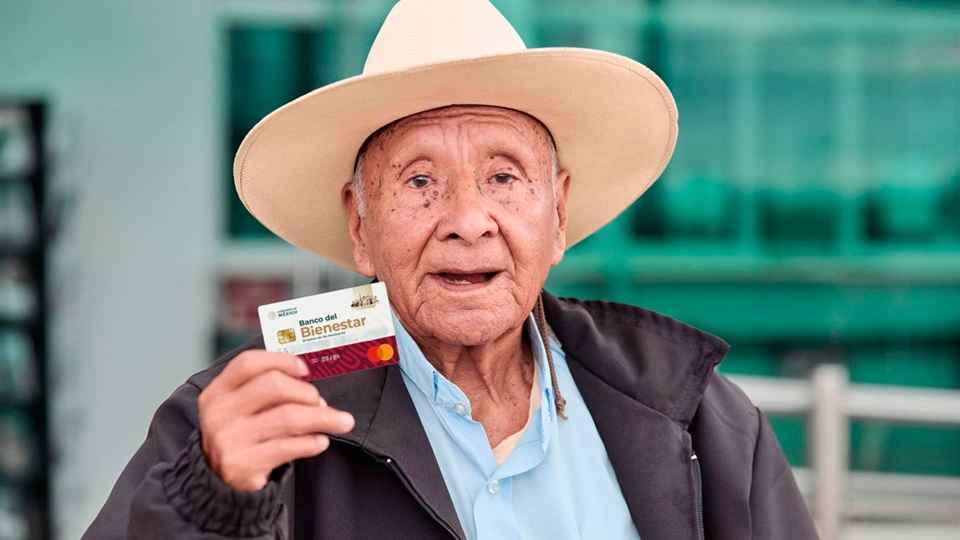 Con 80 años lo secuestraron para marchar y lo abandonaron en el centro de Chihuahua: el lado oscuro de la marcha de Morena Con 80 años lo secuestraron para marchar y lo abandonaron en el centro de Chihuahua: el lado oscuro de la marcha de Morena