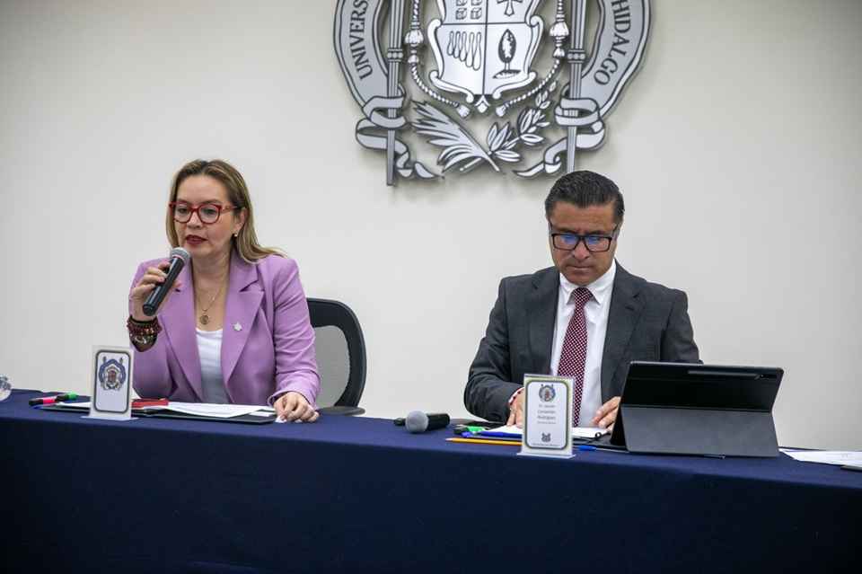 Continúa trabajo en equipo en favor de la UMSNH; Yarabí Ávila preside sesión de consejo universitario Continúa trabajo en equipo en favor de la UMSNH; Yarabí Ávila preside sesión de consejo universitario