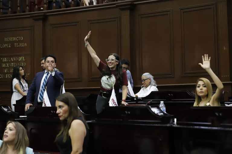 Personas menstruantes podrán justificar su inasistencia a la escuela por motivos de gestión menstrual Personas menstruantes podrán justificar su inasistencia a la escuela por motivos de gestión menstrual
