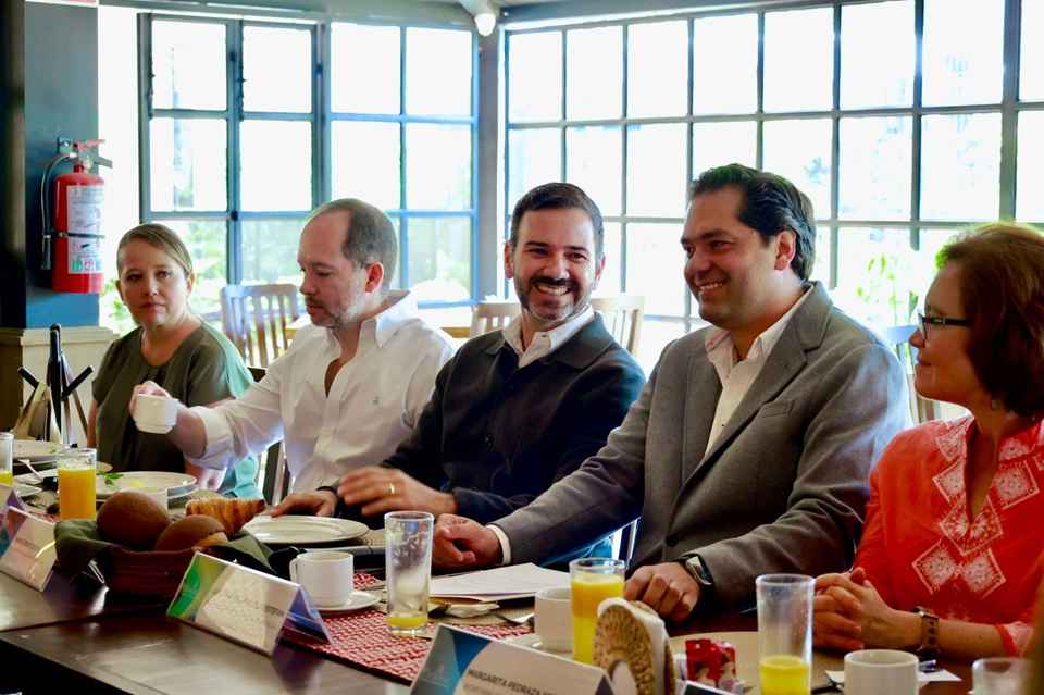 Yankel Benítez y Canirac, impulsan el orden en sector restaurantero de Morelia Yankel Benítez y Canirac, impulsan el orden en sector restaurantero de Morelia