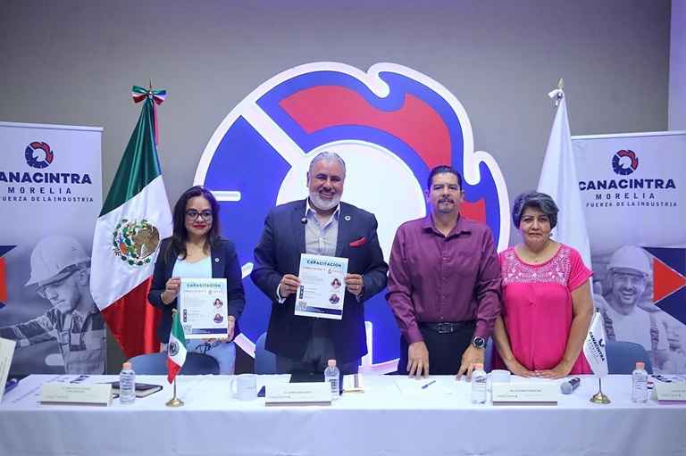 Impulsa CANACINTRA Morelia capacitación estatal para el saneamiento de la Cuenca Lerma- Santiago y el Acuerdo Nacional por el Agua Impulsa CANACINTRA Morelia capacitación estatal para el saneamiento de la Cuenca Lerma- Santiago y el Acuerdo Nacional por el Agua