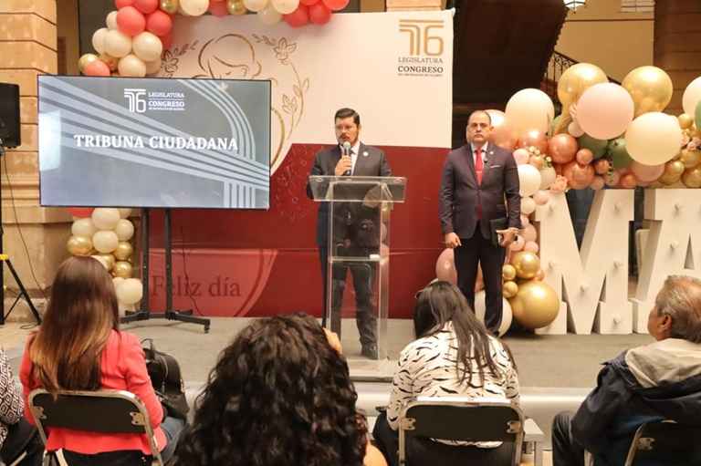 En Tribuna Ciudadana, Fundación Francisco J. Mújica anuncia que se busca que se inscriba en Muro de Honor del Congreso el nombre de Primo Tapia En Tribuna Ciudadana, Fundación Francisco J. Mújica anuncia que se busca que se inscriba en Muro de Honor del Congreso el nombre de Primo Tapia