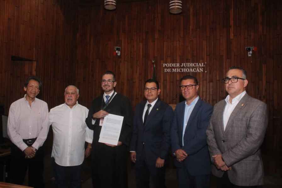 Próximo lunes, regreso a clases en la UMSNH; concluye huelga Próximo lunes, regreso a clases en la UMSNH; concluye huelga