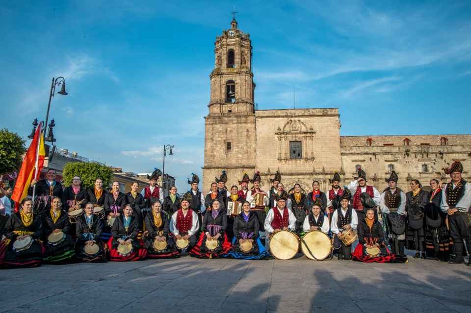 Rotundo éxito, la presentación de la Banda de Gaitas de Forcarei en Morelia Rotundo éxito, la presentación de la Banda de Gaitas de Forcarei en Morelia