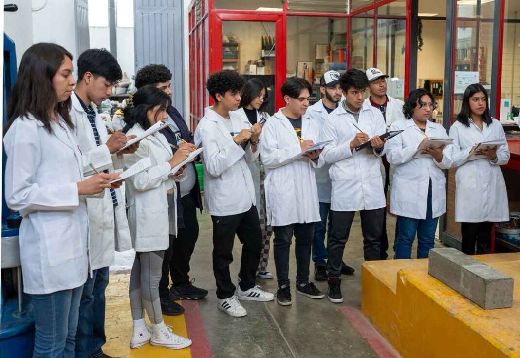 Con aval internacional, ingenierías de la UMSNH cuentan con sello de calidad Con aval internacional, ingenierías de la UMSNH cuentan con sello de calidad
