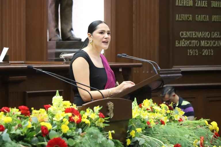 Reforma electoral en Michoacán fortalecerá la democracia: Diana Espinoza Reforma electoral en Michoacán fortalecerá la democracia: Diana Espinoza