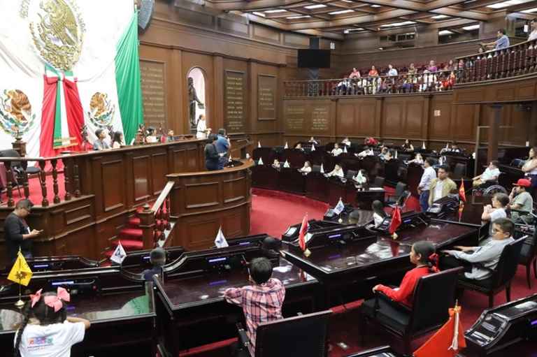 Congreso del Estado recibe a niñas y niños que participarán en el Parlamento Infantil Incluyente 2026 Congreso del Estado recibe a niñas y niños que participarán en el Parlamento Infantil Incluyente 2026