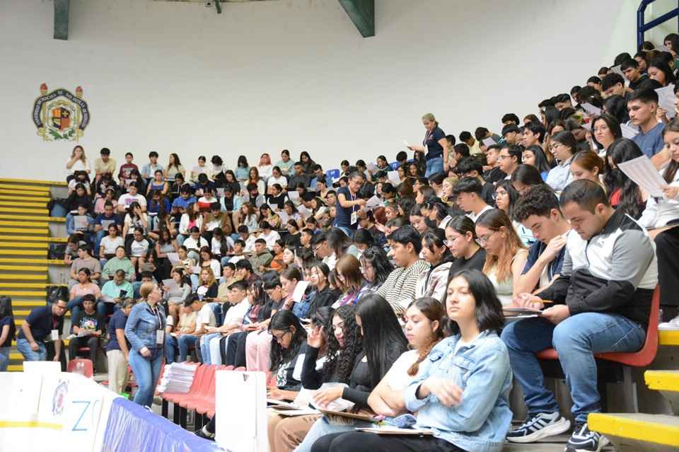 Aspirante a ingresar a la UMSNH, sigue las recomendaciones para presentar el examen de admisión Aspirante a ingresar a la UMSNH, sigue las recomendaciones para presentar el examen de admisión