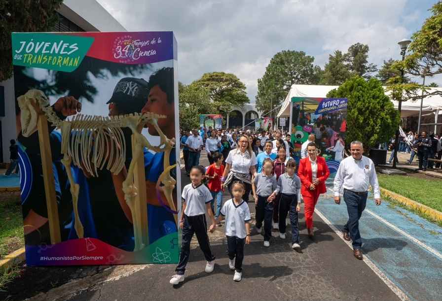 Las puertas de la UMSNH están abiertas para las y los niños, señala Yarabí Ávila al inaugurar el Tianguis de la Ciencia Las puertas de la UMSNH están abiertas para las y los niños, señala Yarabí Ávila al inaugurar el Tianguis de la Ciencia
