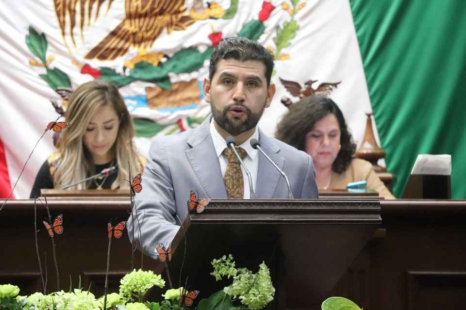 Octavio Ocampo propone poner orden en asilos y casas de atención en Michoacán para garantizar cuidados dignos a adultos mayores Octavio Ocampo propone poner orden en asilos y casas de atención en Michoacán para garantizar cuidados dignos a adultos mayores