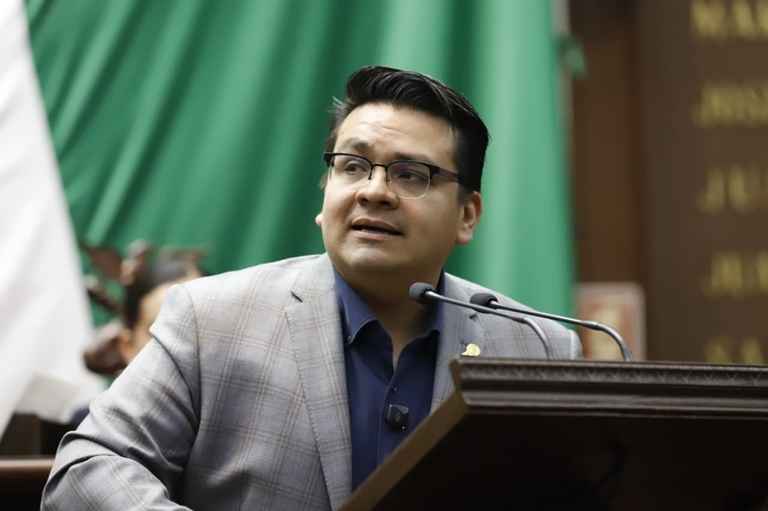 Proteger nuestros consulados es proteger a México: Toño Carreño Proteger nuestros consulados es proteger a México: Toño Carreño