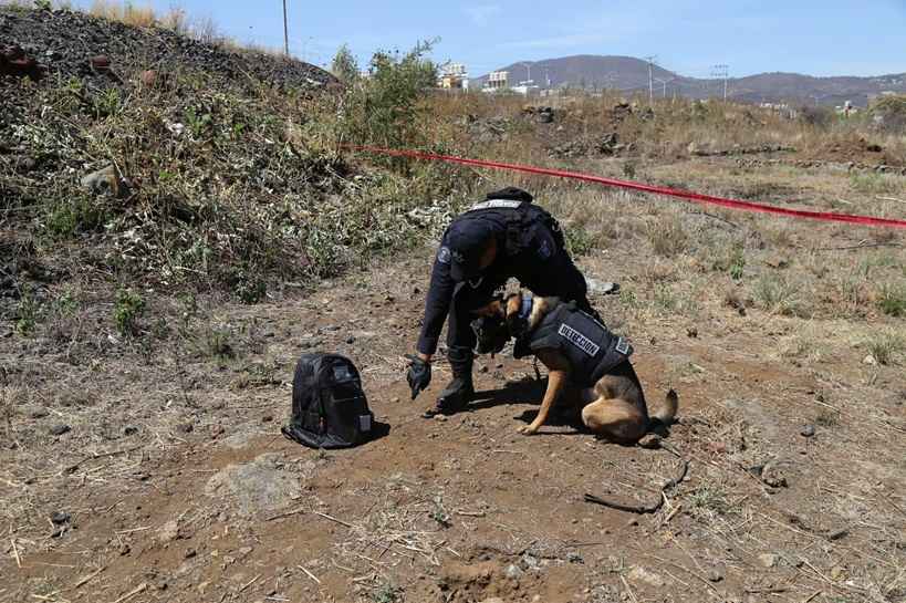 Sedena atribuye la colocación de narcominas en la Tierra Caliente a la disputa entre el CJNG y grupos locales Sedena atribuye la colocación de narcominas en la Tierra Caliente a la disputa entre el CJNG y grupos locales