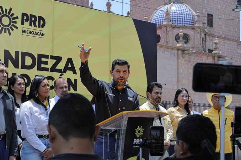 Diálogo y cercanía, necesarios para recuperar la grandeza de Michoacán: Octavio Ocampo Diálogo y cercanía, necesarios para recuperar la grandeza de Michoacán: Octavio Ocampo