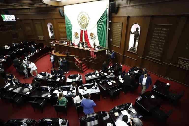 Ayuntamientos tendrán ocho días para publicar su presupuesto de Egresos en Periódico Oficial: 76 Legislatura Ayuntamientos tendrán ocho días para publicar su presupuesto de Egresos en Periódico Oficial: 76 Legislatura