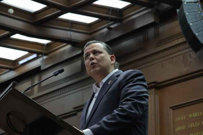 Memo Valencia propopne castigar con 40 años de prisión el reclutamiento forzado Memo Valencia propopne castigar con 40 años de prisión el reclutamiento forzado