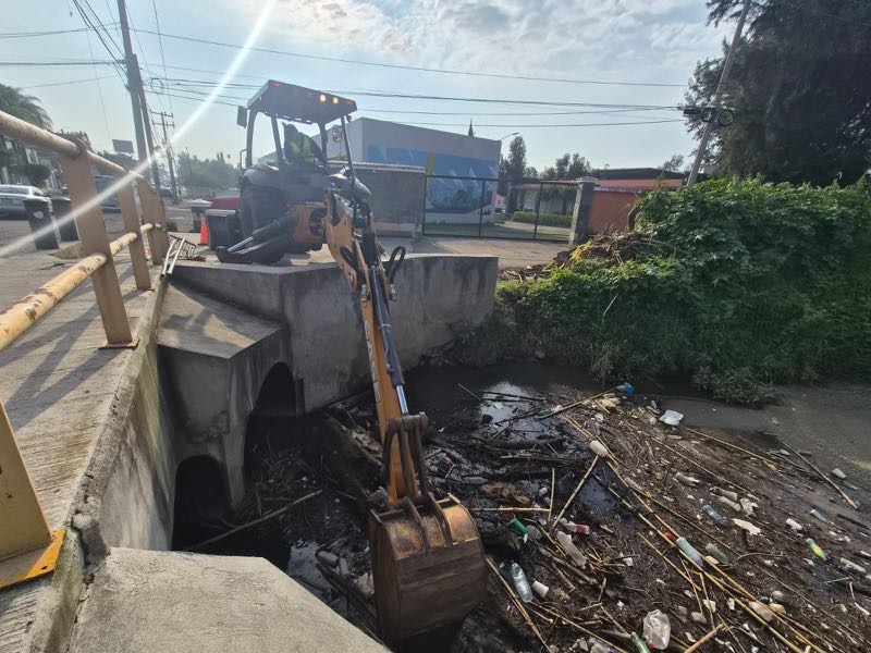 Gobierno de Morelia mantiene atención permanente en ríos y drenes durante la temporada de lluvias Gobierno de Morelia mantiene atención permanente en ríos y drenes durante la temporada de lluvias