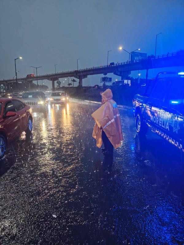 Tormenta del sábado en Morelia equivale a 21 días de lluvias Tormenta del sábado en Morelia equivale a 21 días de lluvias