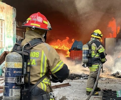 Gobierno de Morelia atiende y controla incendio en fábrica Gobierno de Morelia atiende y controla incendio en fábrica