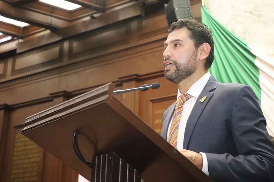 Octavio Ocampo plantea reforma para castigar la violencia escolar y reconocerla como un delito Octavio Ocampo plantea reforma para castigar la violencia escolar y reconocerla como un delito