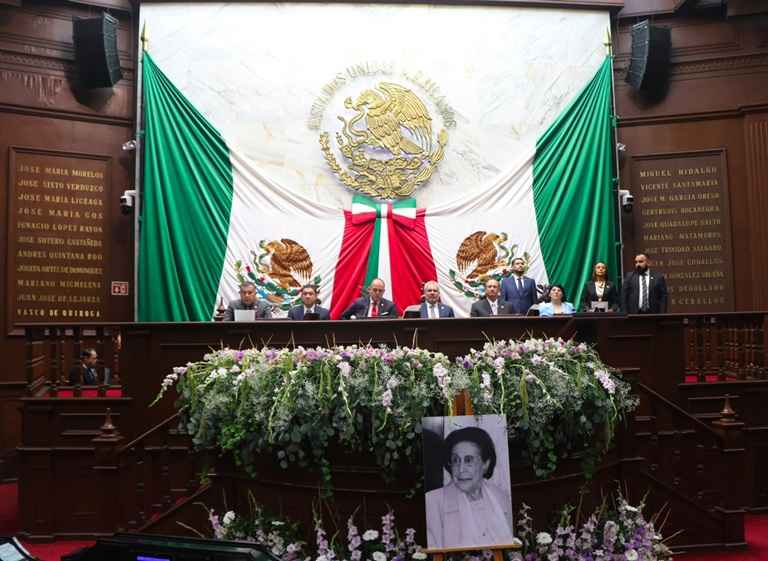 Legado de Amalia Solórzano permanecerá como ejemplo de dignidad y compromiso social: Baltazar Gaona Legado de Amalia Solórzano permanecerá como ejemplo de dignidad y compromiso social: Baltazar Gaona