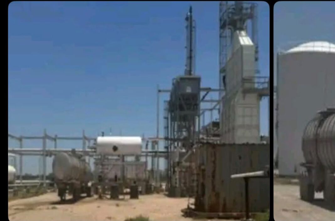 La ingeniería de la impunidad: así operaba la «huachi-refinería» a la sombra de Pemex La ingeniería de la impunidad: así operaba la «huachi-refinería» a la sombra de Pemex