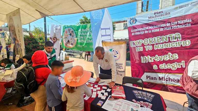 UMSNH extiende la divulgación de la ciencia por Michoacán; más de 40 municipios visitados UMSNH extiende la divulgación de la ciencia por Michoacán; más de 40 municipios visitados