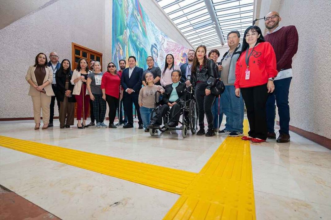 Con instalación de Guía podotáctil, avanza Poder Judicial de Michoacán hacia una justicia más accesible Con instalación de Guía podotáctil, avanza Poder Judicial de Michoacán hacia una justicia más accesible