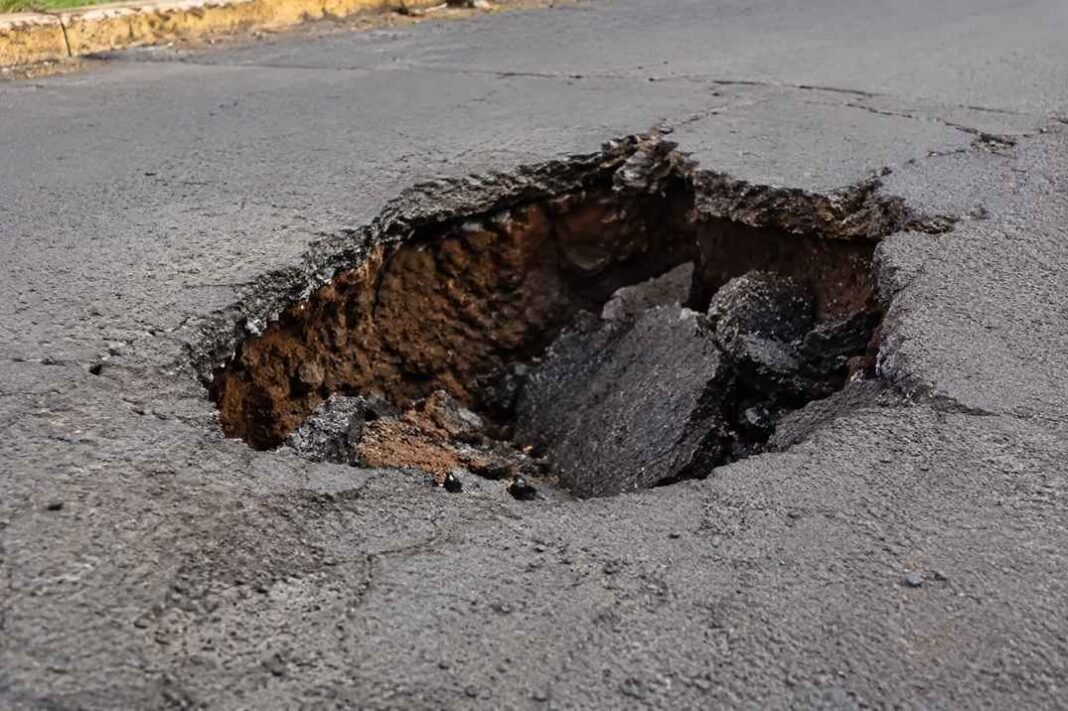 ¿Encontraste un socavón en Morelia? Así puedes reportarlo y evitar accidentes ¿Encontraste un socavón en Morelia? Así puedes reportarlo y evitar accidentes