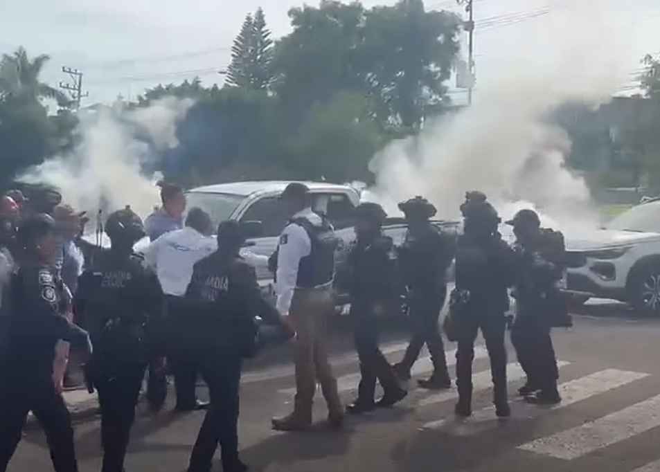 Gobierno de Michoacán afirma que grupo de Arantepacua que bloqueó en Morelia no llevaba pliego petitorio ni representación de la comunidad Gobierno de Michoacán afirma que grupo de Arantepacua que bloqueó en Morelia no llevaba pliego petitorio ni representación de la comunidad