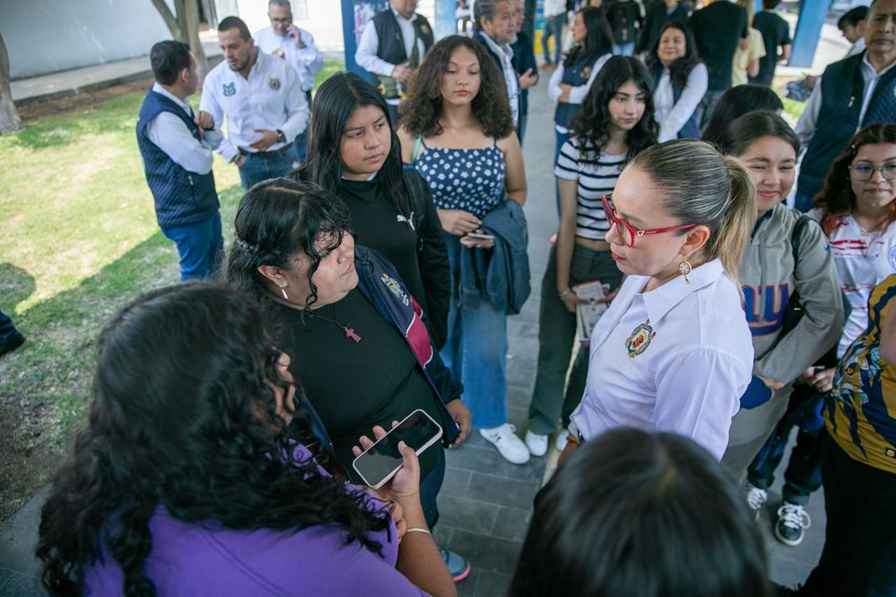 Este lunes inician charlas informativas del bachillerato nicolaita con padres y madres de familia Este lunes inician charlas informativas del bachillerato nicolaita con padres y madres de familia