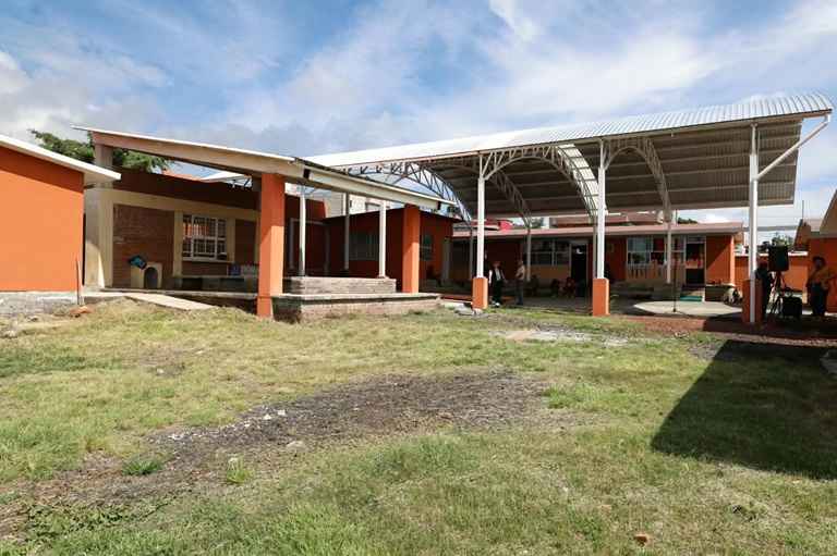 Gobierno Municipal entrega techumbre a escuela al norte de Morelia Gobierno Municipal entrega techumbre a escuela al norte de Morelia