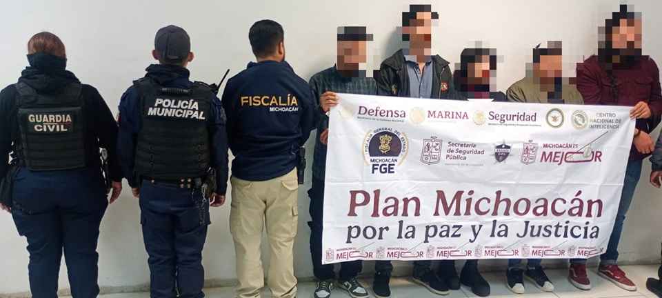 En Uruapan, SSP detiene a cinco personas y asegura productos presuntamente elaborados con marihuana En Uruapan, SSP detiene a cinco personas y asegura productos presuntamente elaborados con marihuana