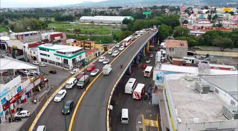Avanzan obras del Morebús en Tres Puentes con reducción de un carril en el paso superior ferroviario Avanzan obras del Morebús en Tres Puentes con reducción de un carril en el paso superior ferroviario