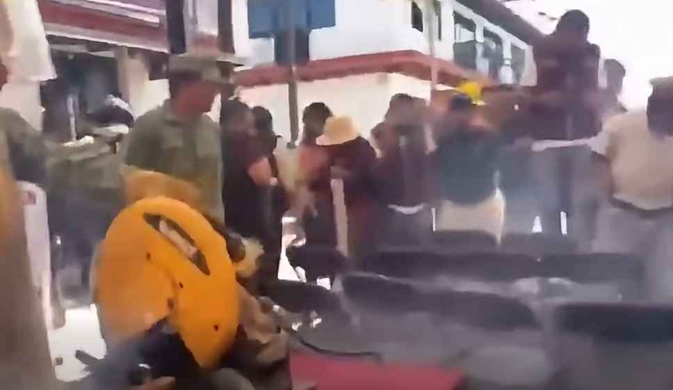 “Sedena tiene la responsabilidad de dar el informe”: Bedolla sobre accidente en jornada de desarme en Tzintzuntzan “Sedena tiene la responsabilidad de dar el informe”: Bedolla sobre accidente en jornada de desarme en Tzintzuntzan