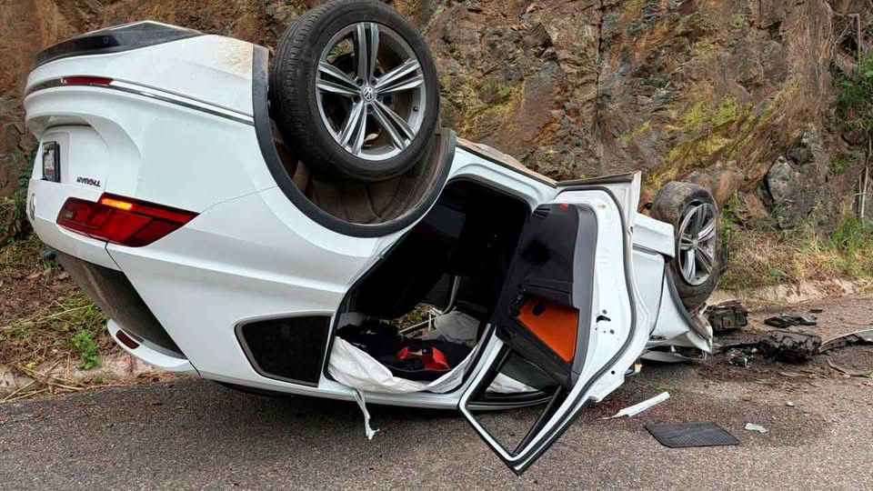 Tragedia en carretera: mueren director de la Guardia Civil de Tumbiscatío y su acompañante Tragedia en carretera: mueren director de la Guardia Civil de Tumbiscatío y su acompañante