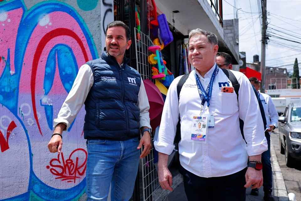 Yankel Benítez guía operativo de ordenamiento de establecimientos en colonia Ignacio Zaragoza Yankel Benítez guía operativo de ordenamiento de establecimientos en colonia Ignacio Zaragoza