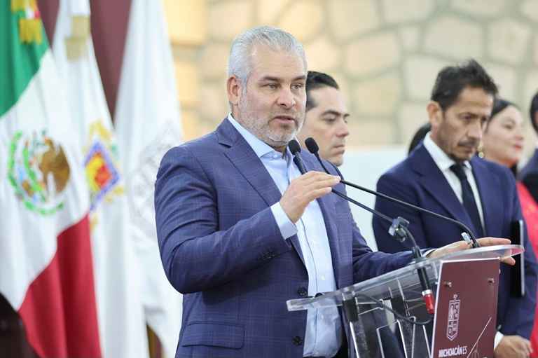 Gobierno estatal se deslinda de baja de 109 policías y rechaza versión de Grecia Quiroz Gobierno estatal se deslinda de baja de 109 policías y rechaza versión de Grecia Quiroz