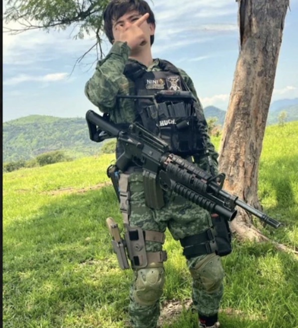 Identifican a Alberto S. S., «El Chuchito Nini», adolescente de 15 años abatido junto a «El R5» en Michoacán Identifican a Alberto S. S., «El Chuchito Nini», adolescente de 15 años abatido junto a «El R5» en Michoacán