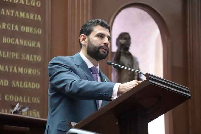 Propone Octavio Ocampo crear Historial de Desempeño de Proveedores para Michoacán Propone Octavio Ocampo crear Historial de Desempeño de Proveedores para Michoacán